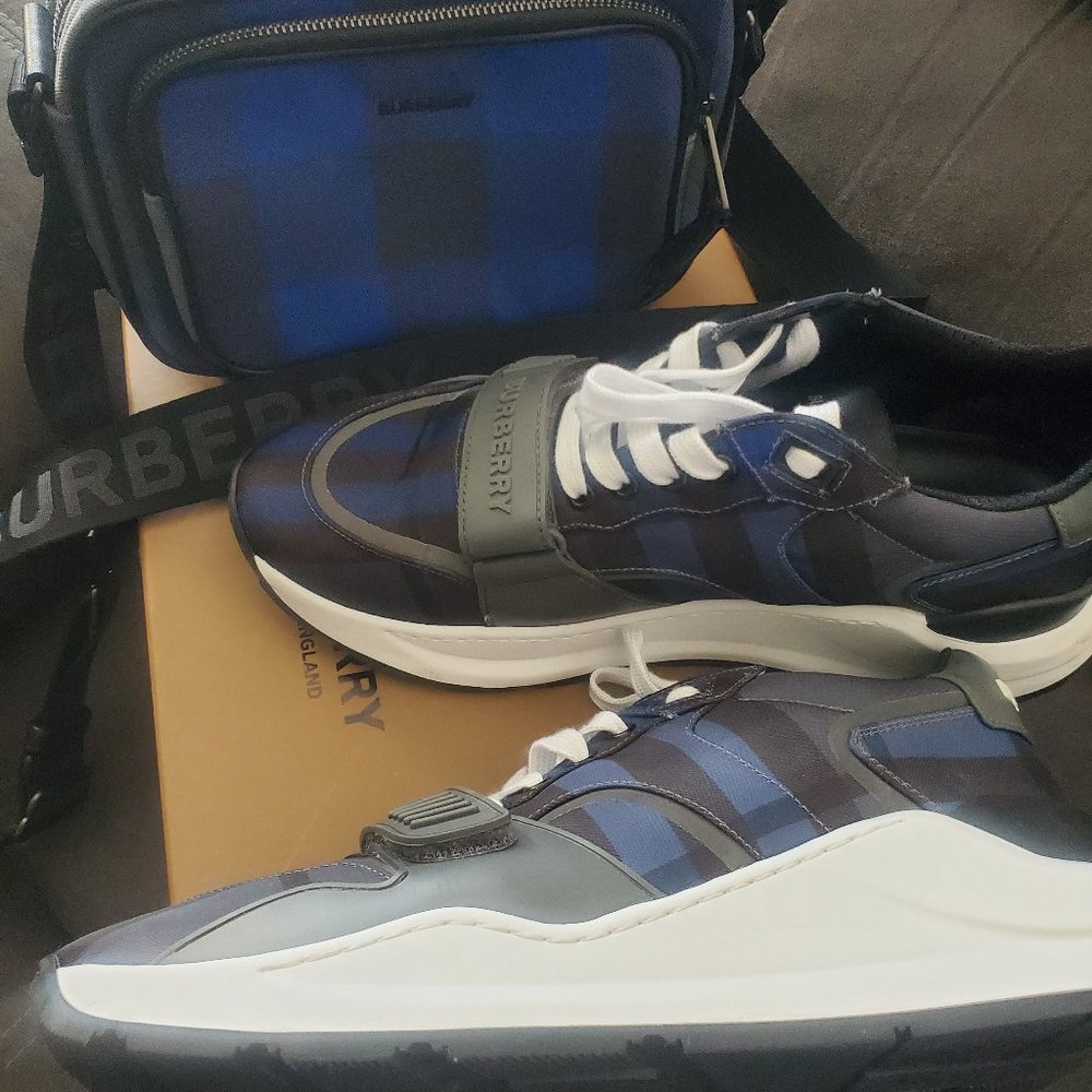 Burberry Shoes and Bag Set